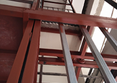 工业提升机焊接安装