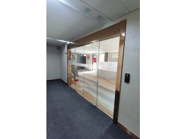 自动玻璃感应门