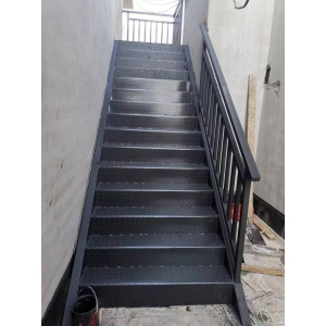 钢结构楼梯焊接安装